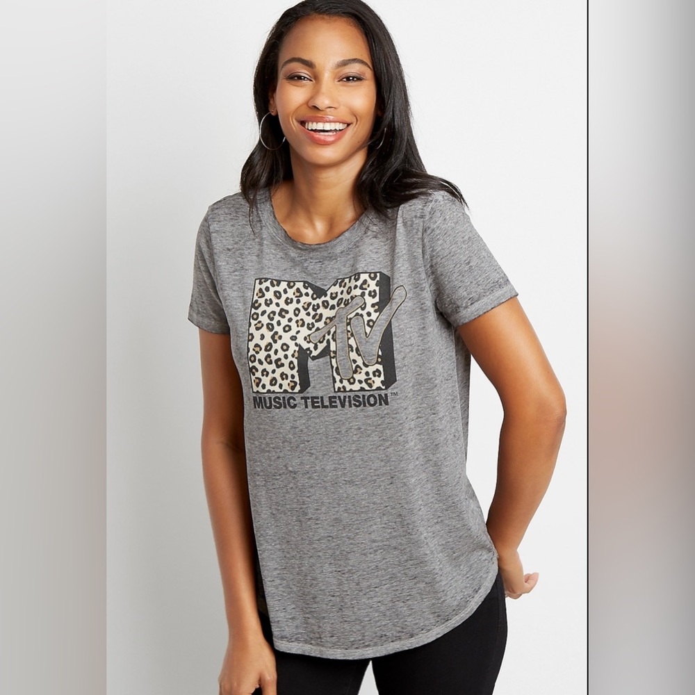 NEW Maurices Leopard MTV Graphic Gray Tee Shirt Size Small NWT
